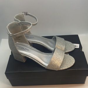 London Fog Women's Nikki Block Heel Dress Shoe Ladies Ankle Strap Pump Sandal 8M